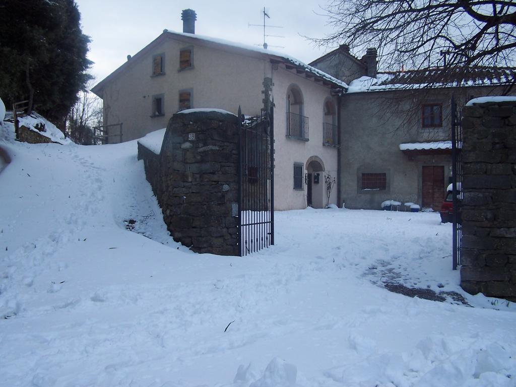 Casa Vacanze Podere Ugolini Ronta ภายนอก รูปภาพ