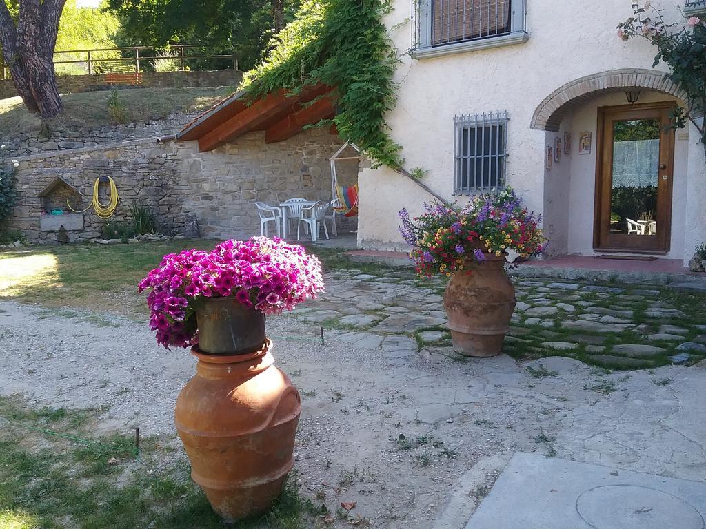 Casa Vacanze Podere Ugolini Ronta ภายนอก รูปภาพ