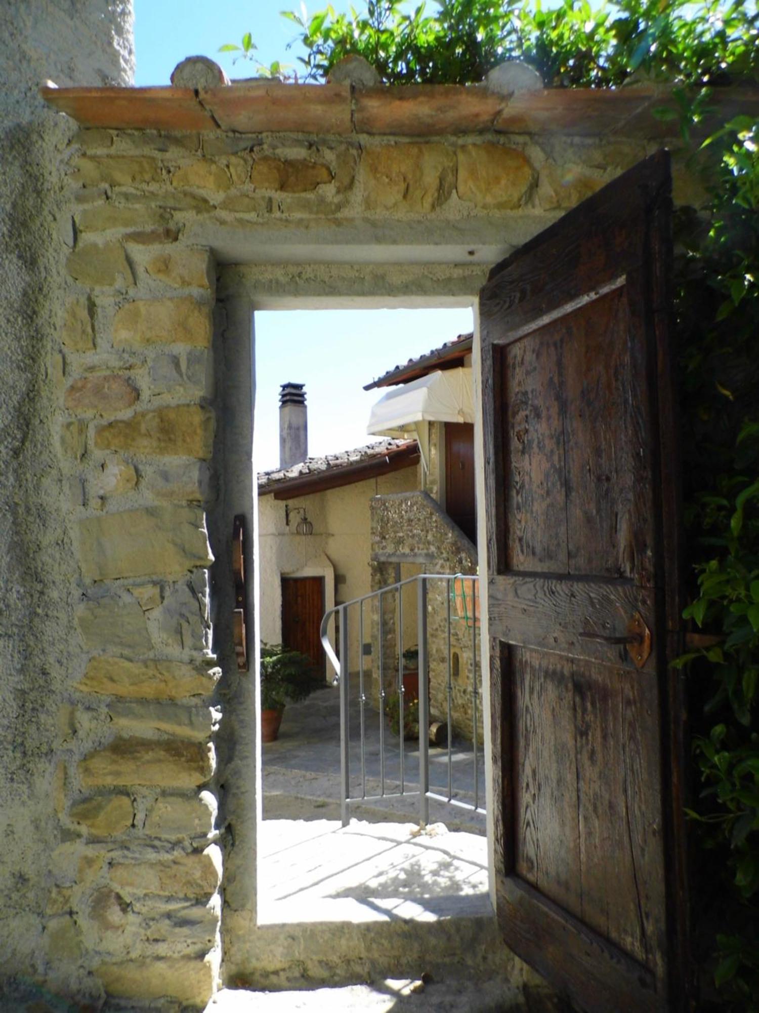 Casa Vacanze Podere Ugolini Ronta ภายนอก รูปภาพ