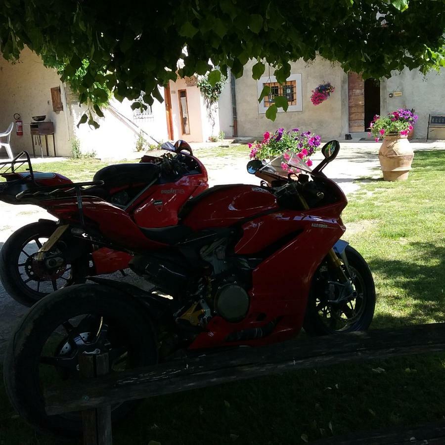 Casa Vacanze Podere Ugolini Ronta ภายนอก รูปภาพ