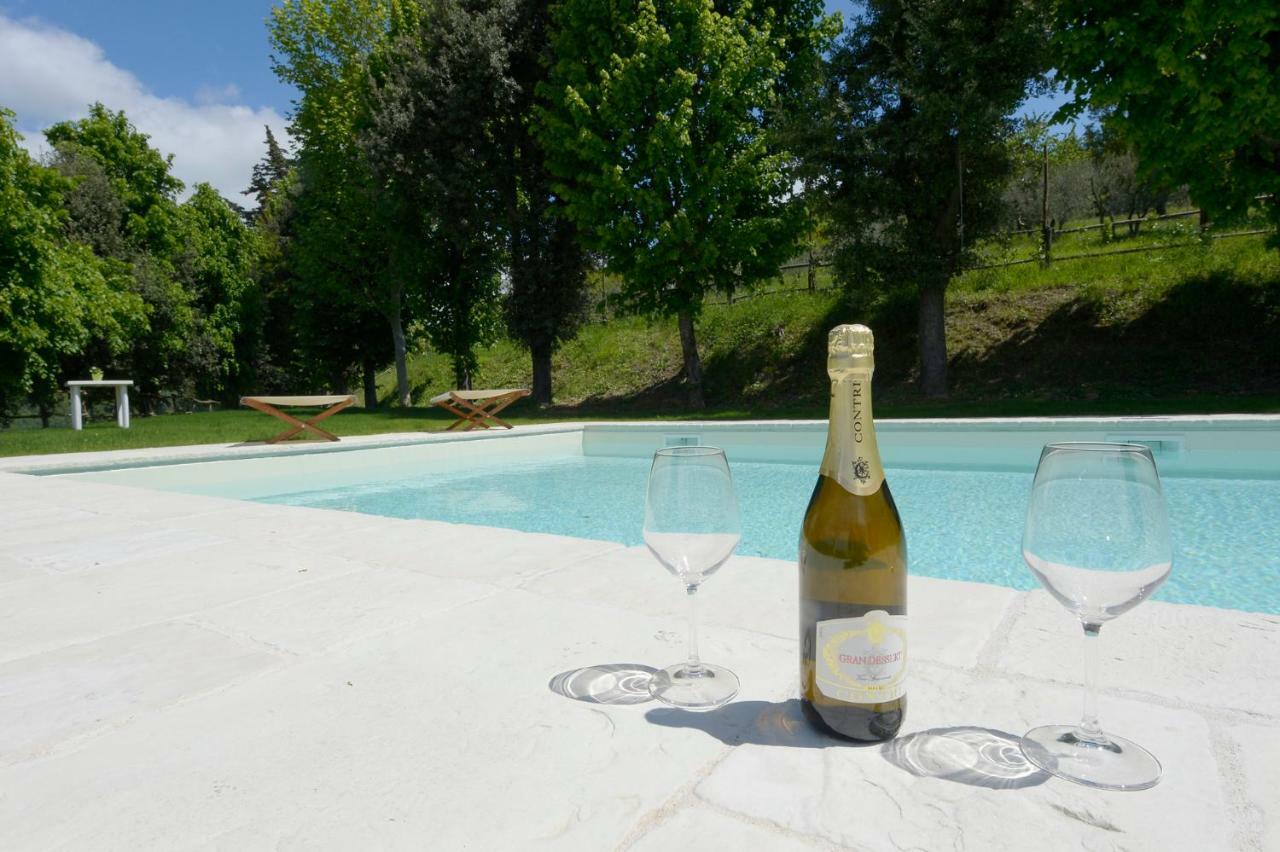Casa Vacanze Podere Ugolini Ronta ภายนอก รูปภาพ